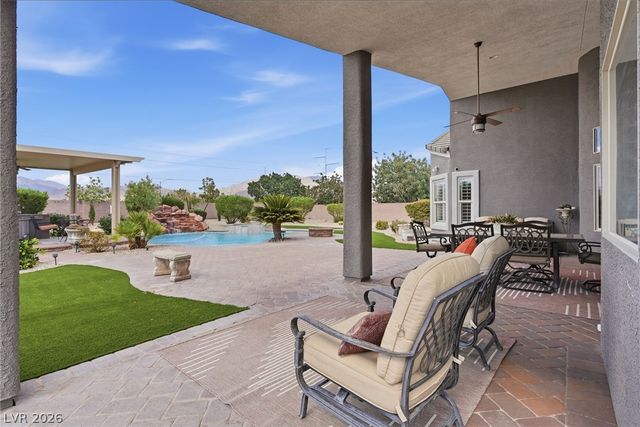 8420 Cedar Mill Falls Court, Las Vegas, NV 89143