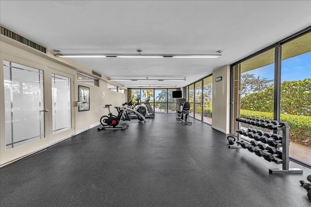 3390 S Ocean Boulevard 2010, Palm Beach, FL 33480