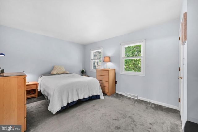 61 BROOKFIELD RD, Lititz, PA 17543