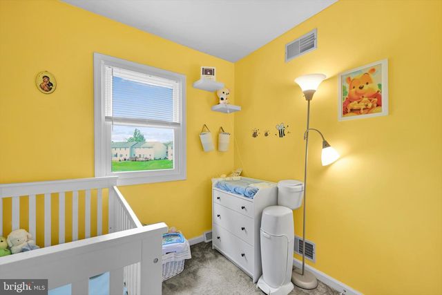 61 BROOKFIELD RD, Lititz, PA 17543