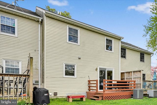 61 BROOKFIELD RD, Lititz, PA 17543