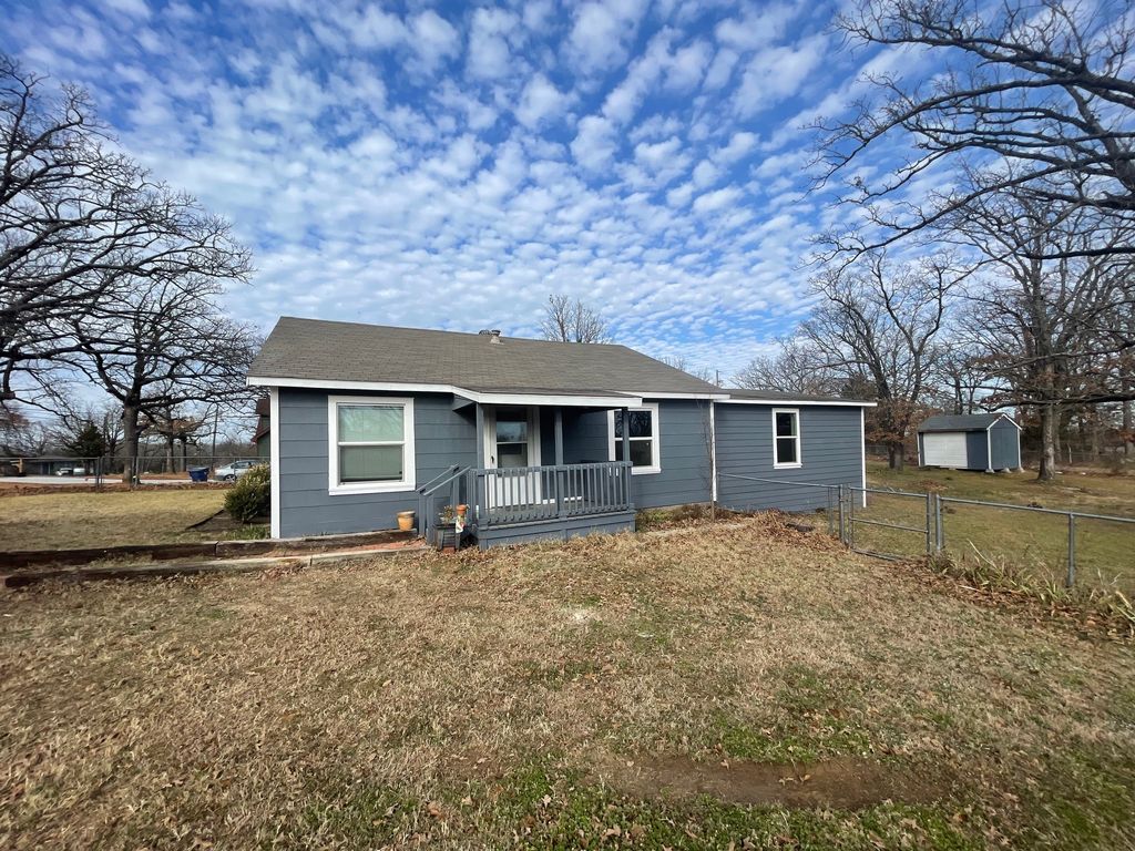 1030 Oak Drive, Denison, TX 75020