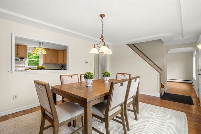 20 Euclid Rd, Tewksbury, MA 01876