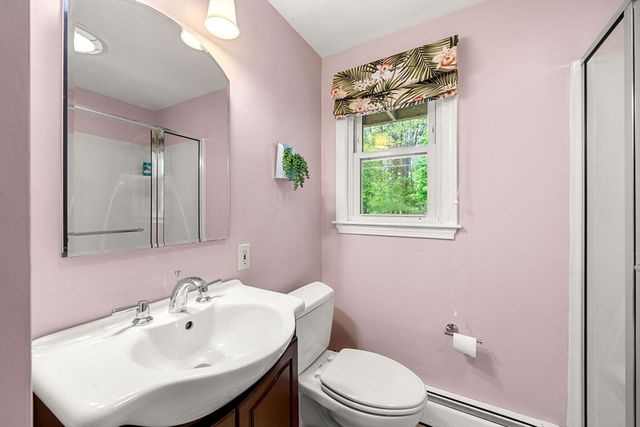 20 Euclid Rd, Tewksbury, MA 01876