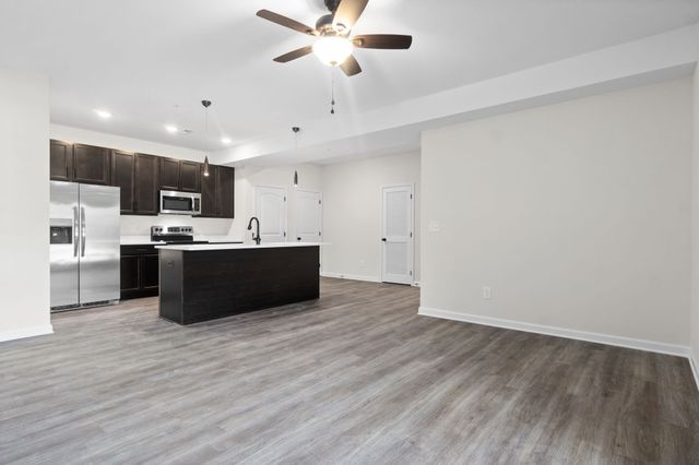 229 E Johnson Circle Unit C307, Clarksville, TN 37040