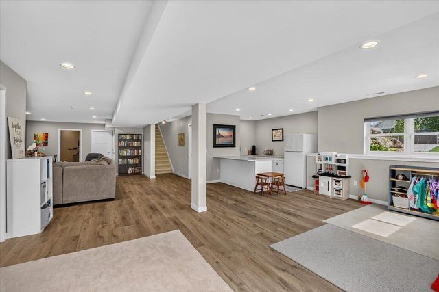 1024 Peterson Drive, Stoughton, WI 53589