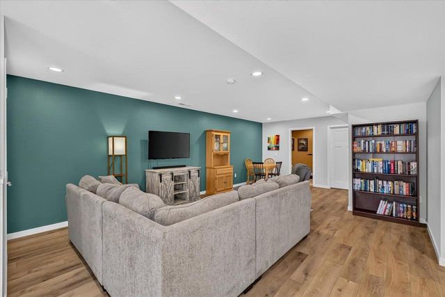 1024 Peterson Drive, Stoughton, WI 53589