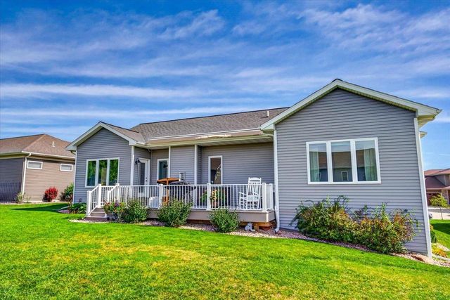 1024 Peterson Drive, Stoughton, WI 53589