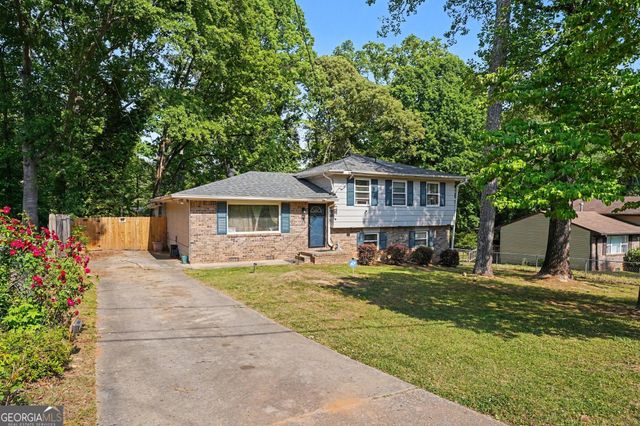 6260 Crestview Lane, Forest Park, GA 30297