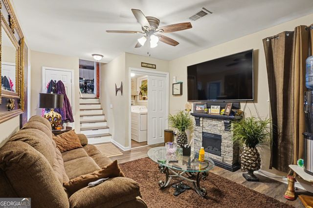 6260 Crestview Lane, Forest Park, GA 30297