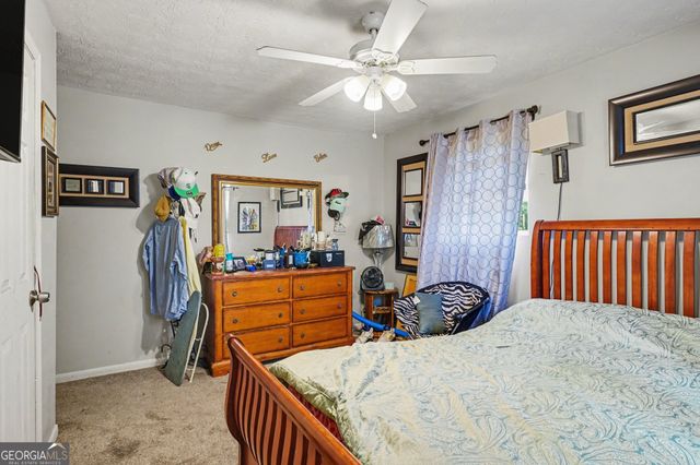 6260 Crestview Lane, Forest Park, GA 30297