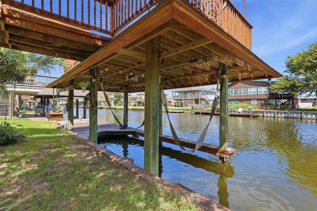 375 Ling, Bayou Vista, TX 77563