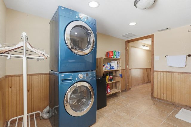 375 Ling, Bayou Vista, TX 77563
