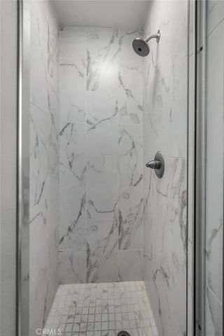 6139 Tampa Avenue, Tarzana, CA 91356