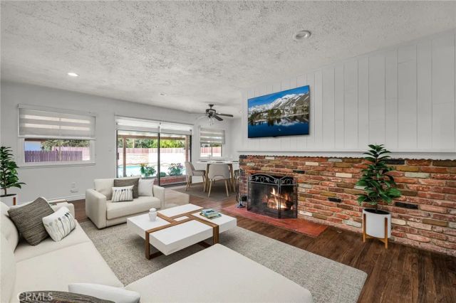 6139 Tampa Avenue, Tarzana, CA 91356