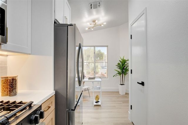 2142 High Mesa Drive, Henderson, NV 89012