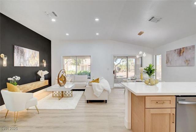 2142 High Mesa Drive, Henderson, NV 89012