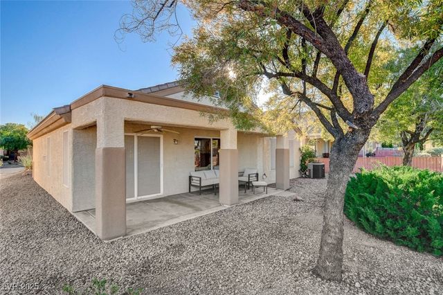 2142 High Mesa Drive, Henderson, NV 89012