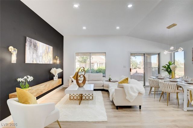 2142 High Mesa Drive, Henderson, NV 89012