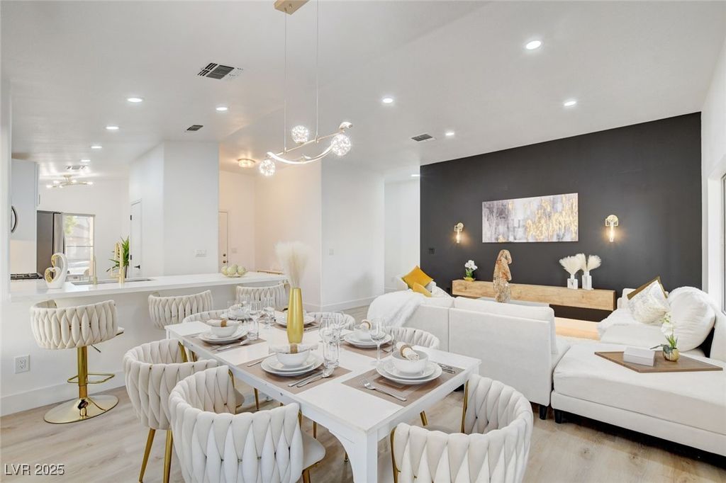 2142 High Mesa Drive, Henderson, NV 89012