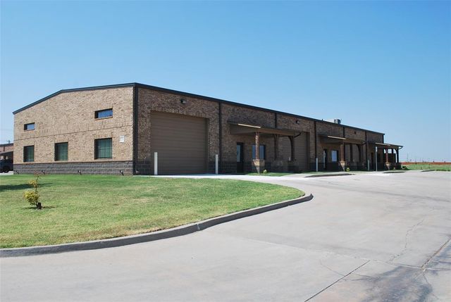 12313 N Meritt Avenue, Yukon, OK 73099