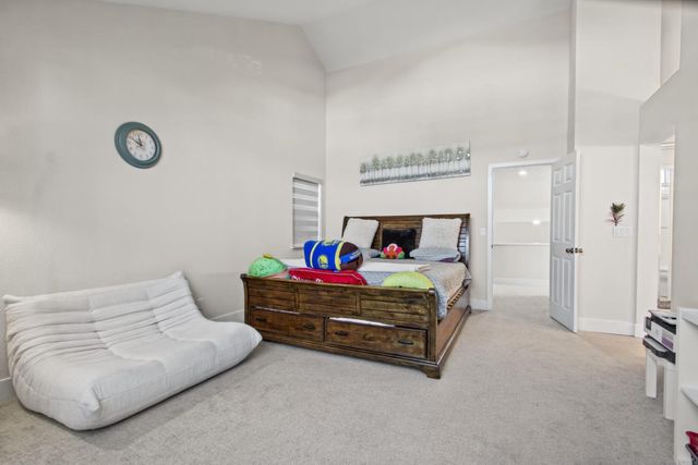 2211 Oakland Avenue, Pleasanton, CA 94588