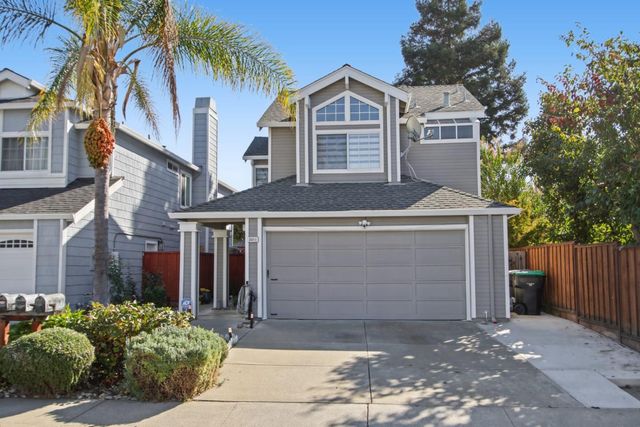2211 Oakland Avenue, Pleasanton, CA 94588