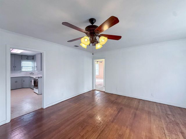 615 Peterson Rd, Kilgore, TX 75662