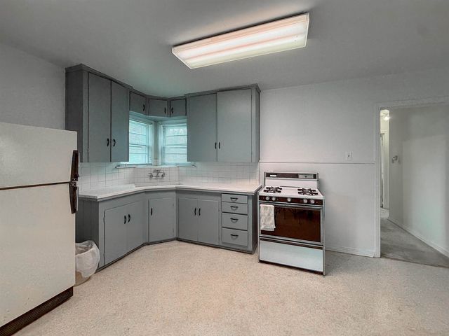 615 Peterson Rd, Kilgore, TX 75662