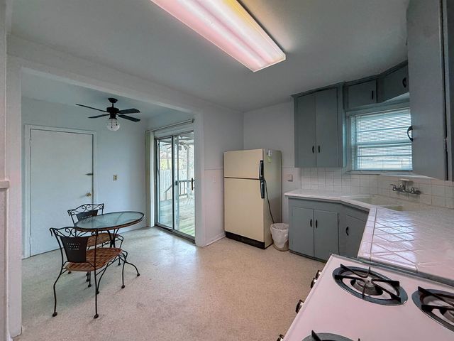 615 Peterson Rd, Kilgore, TX 75662