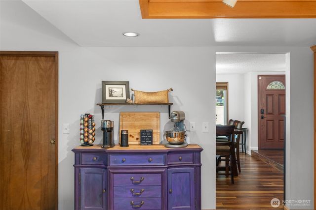 4823 W Tapps Dr E, Lake Tapps, WA 98391