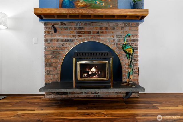 4823 W Tapps Dr E, Lake Tapps, WA 98391