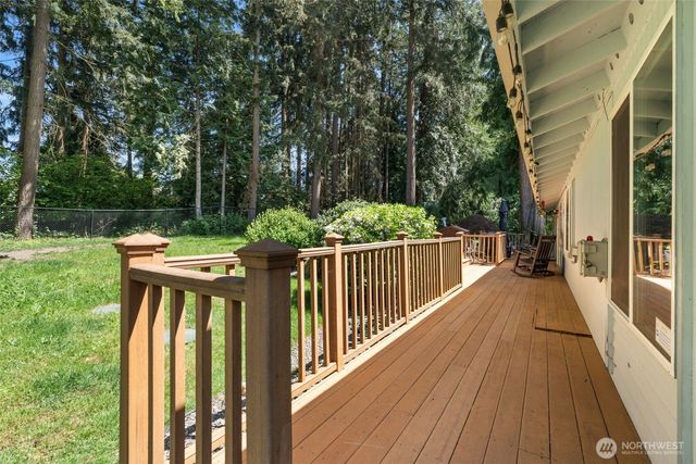 4823 W Tapps Dr E, Lake Tapps, WA 98391