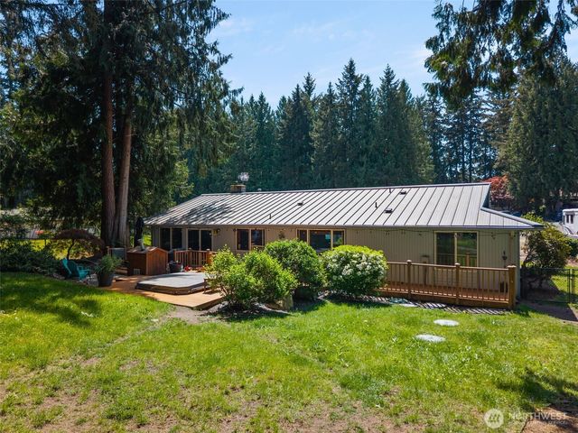 4823 W Tapps Dr E, Lake Tapps, WA 98391