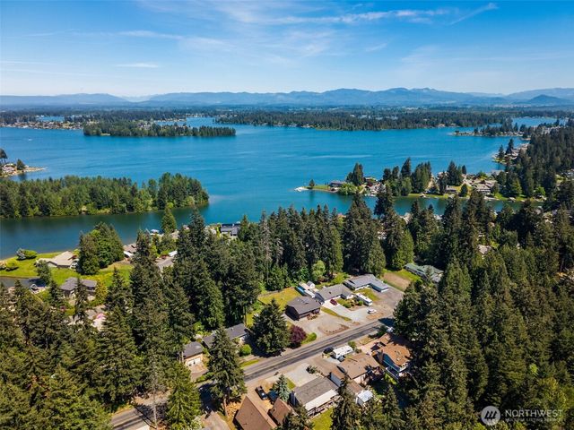4823 W Tapps Dr E, Lake Tapps, WA 98391