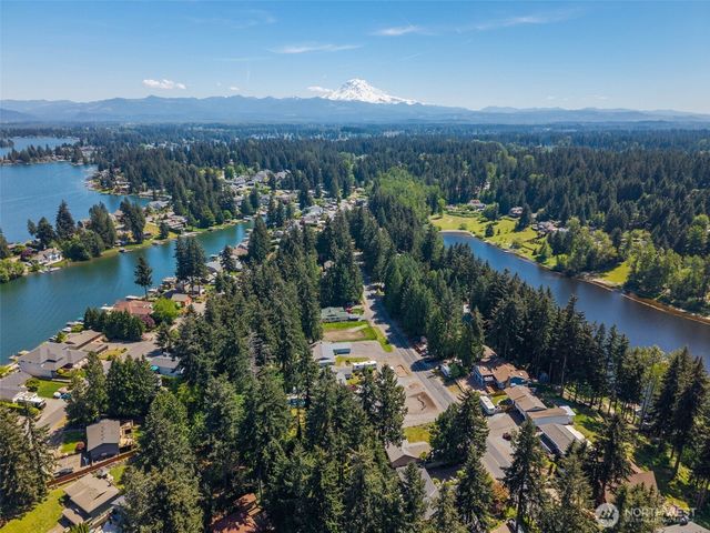 4823 W Tapps Dr E, Lake Tapps, WA 98391