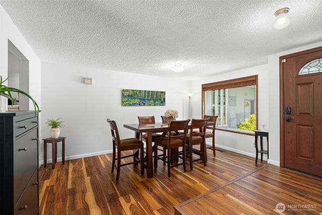 4823 W Tapps Dr E, Lake Tapps, WA 98391