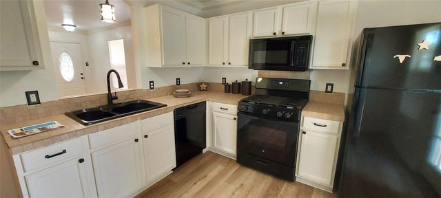 17609 Soapberry CV, Elgin, TX 78621