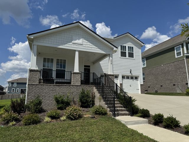 1019 Pebble Run Rd, Hendersonville, TN 37075