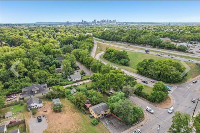 822 Douglas Ave, Nashville, TN 37206