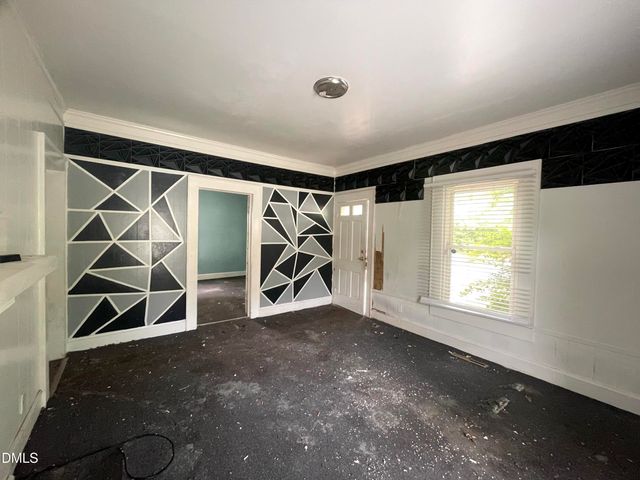 904 Stokes Street, Burlington, NC 27215
