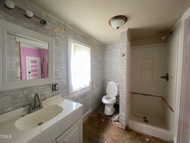 904 Stokes Street, Burlington, NC 27215