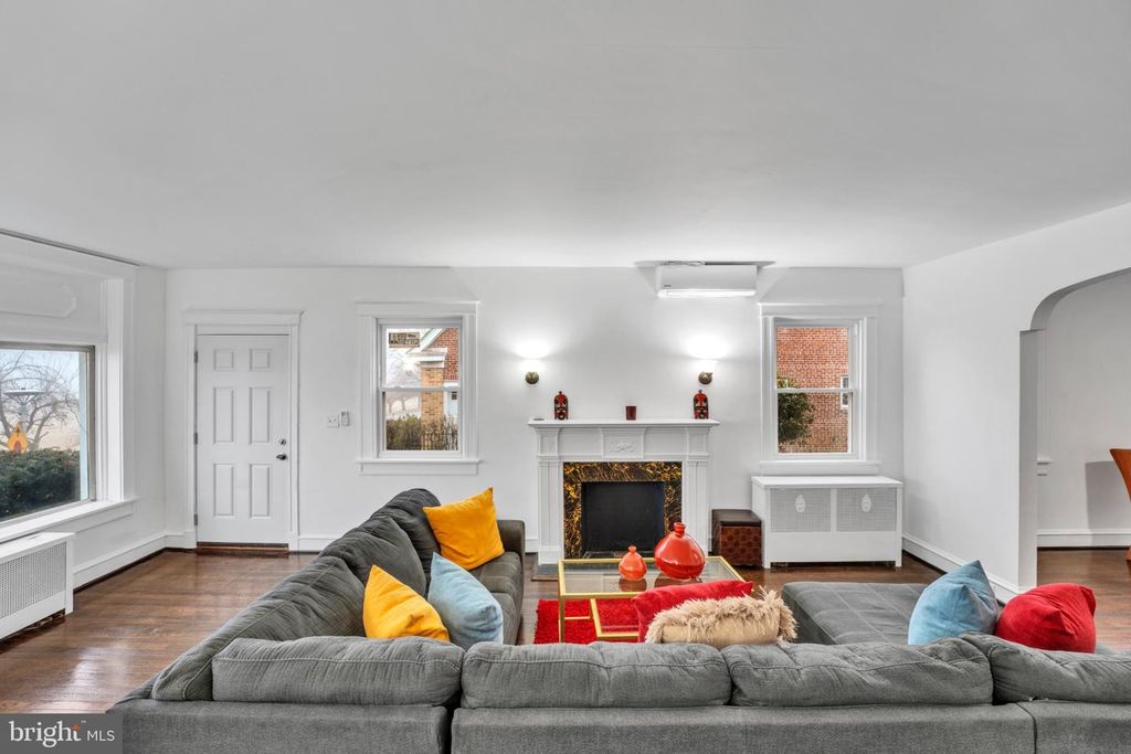 2219 CHESTERFIELD AVE, Baltimore, MD 21213