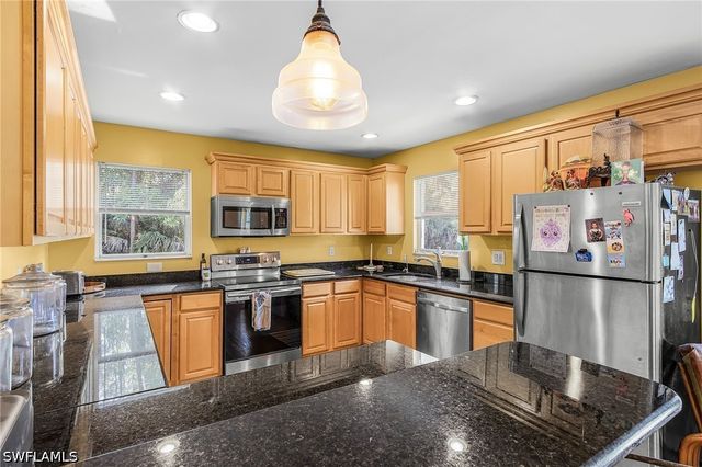 4870 Hawthorn Woods WAY, Naples, FL 34116