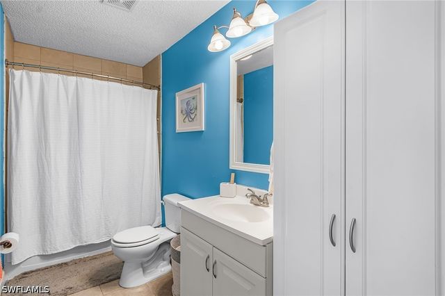 4870 Hawthorn Woods WAY, Naples, FL 34116