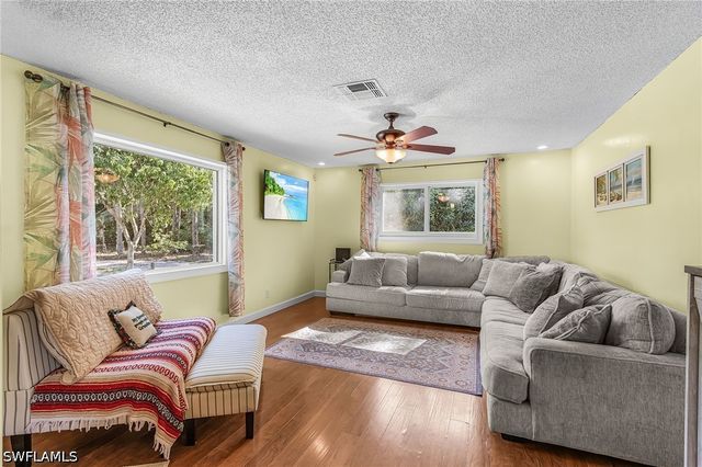 4870 Hawthorn Woods WAY, Naples, FL 34116