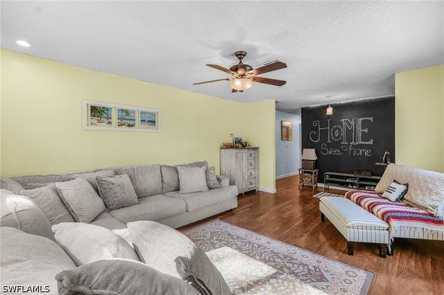 4870 Hawthorn Woods WAY, Naples, FL 34116