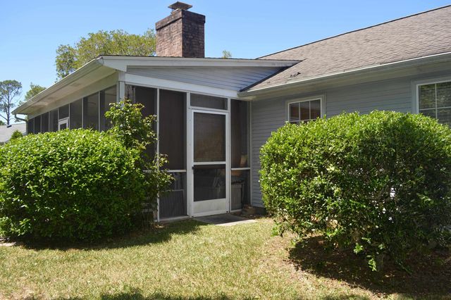 622 Bluebird Ln., Murrells Inlet, SC 29576