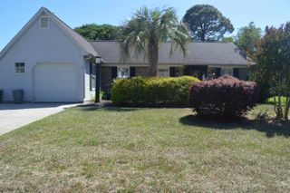 622 Bluebird Ln., Murrells Inlet, SC 29576