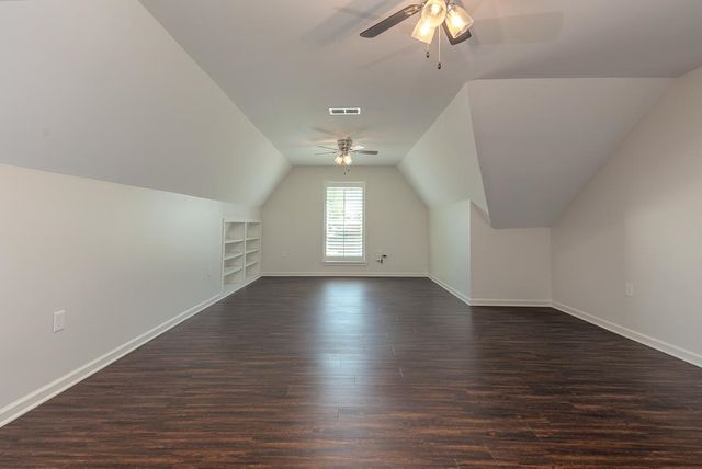 8046 JILLS CREEK DR, Bartlett, TN 38133